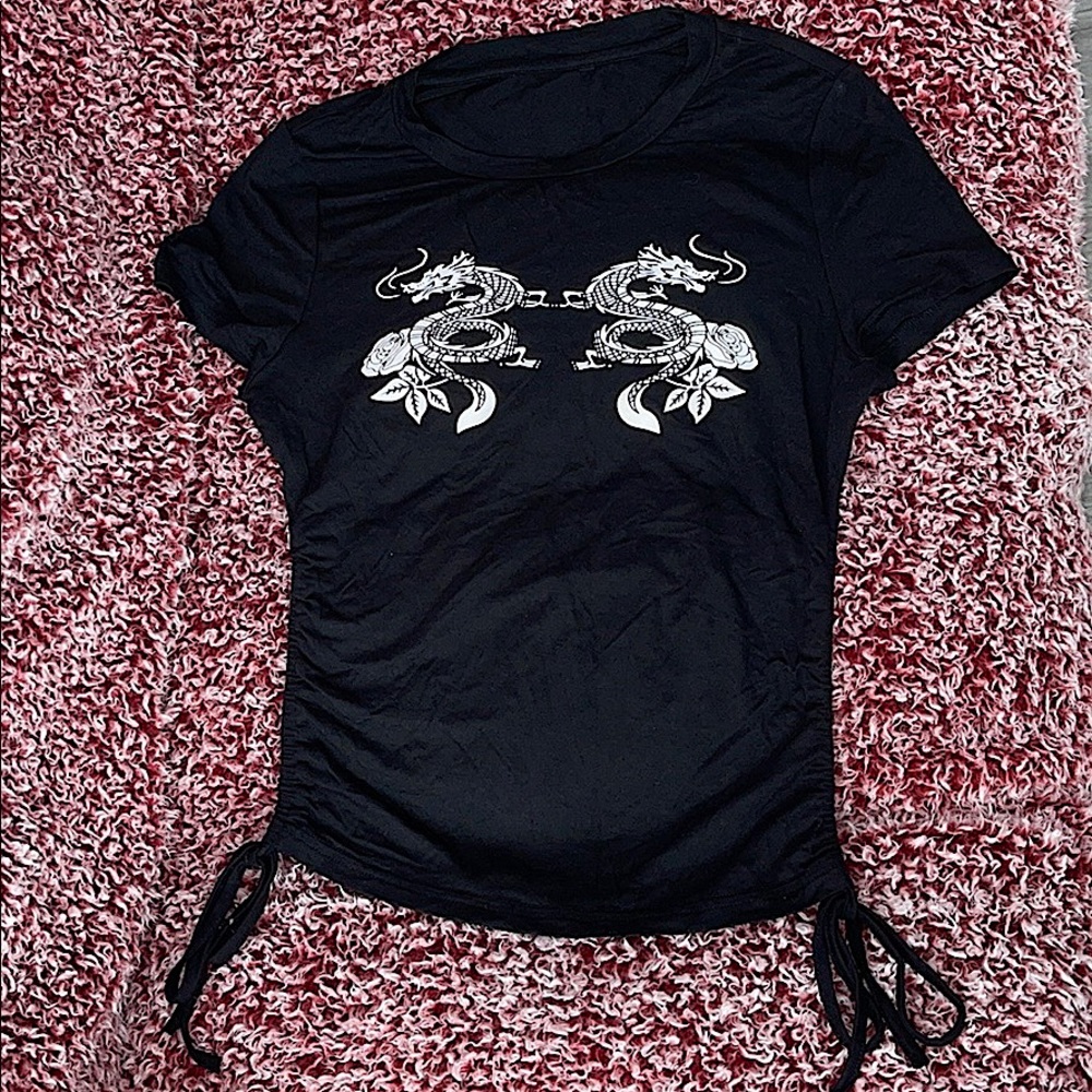 Dragon scrunched top